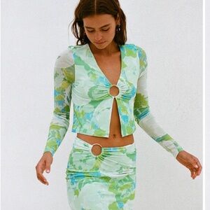 NEW Floral Ring Detail Crop Top